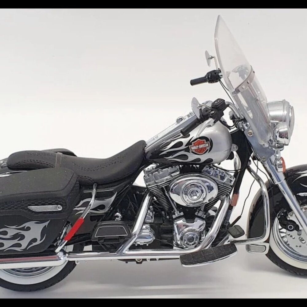 Franklin Mint 1/10 Scale Harley-Davidson Road King Road Rally Edition NIB